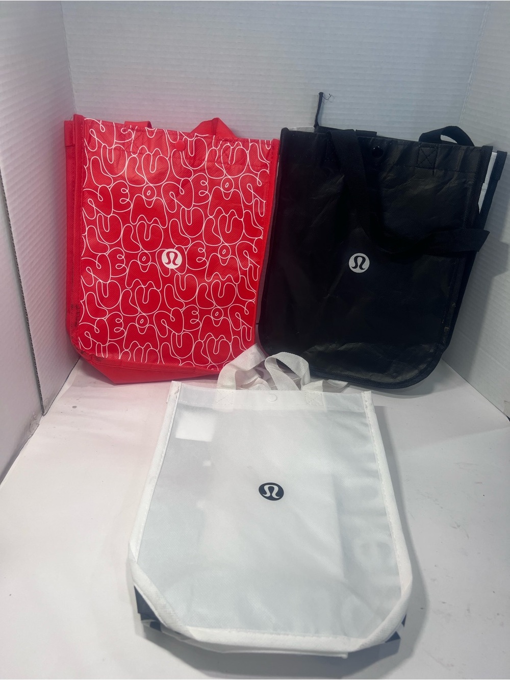 lululemon athletica Red, Black & White Reusable Tote Set